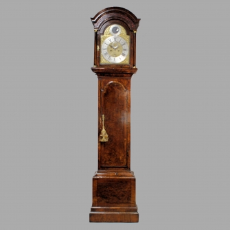 A good walnut cased, 8 day, moonphase, English Longcase clock by Thomas Vernon, London. Circa 1725.